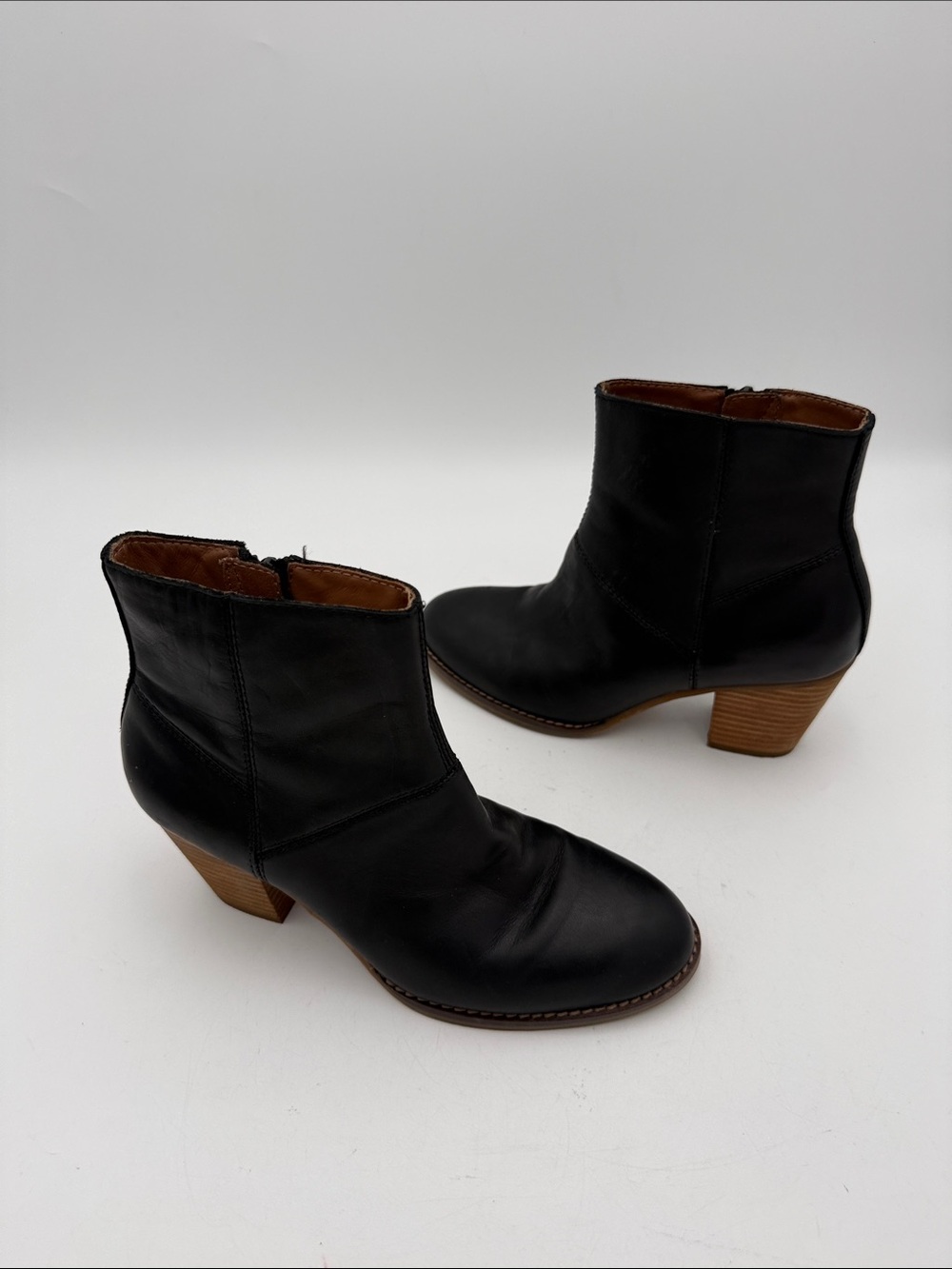 House of Harlow 1960 Black Leather Ankle Booties women Stacked Heel 6.5 M Y2K